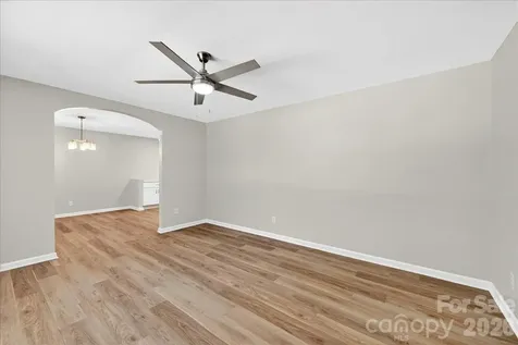 6018 Donegal Drive Charlotte NC 28212