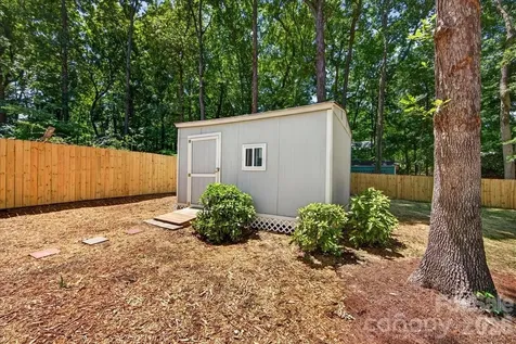6018 Donegal Drive Charlotte NC 28212
