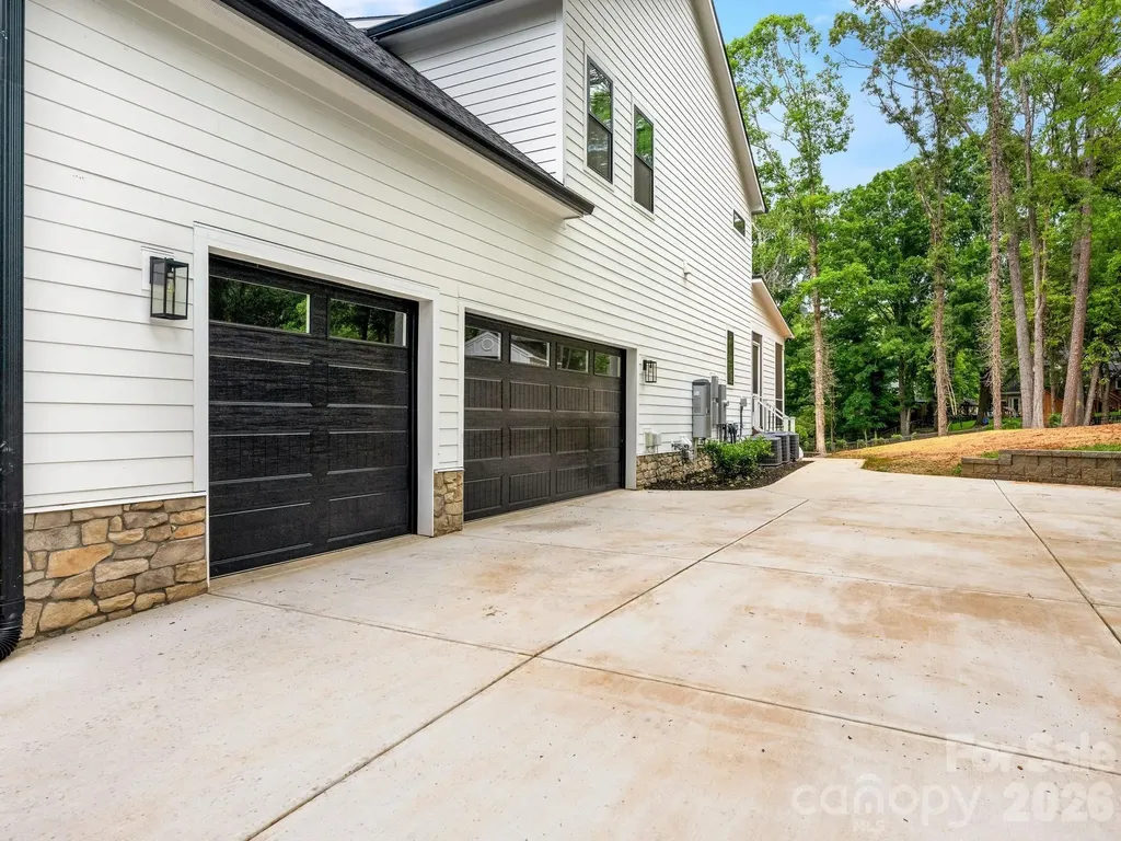 3601 Woody Grove Lane Charlotte NC 28210