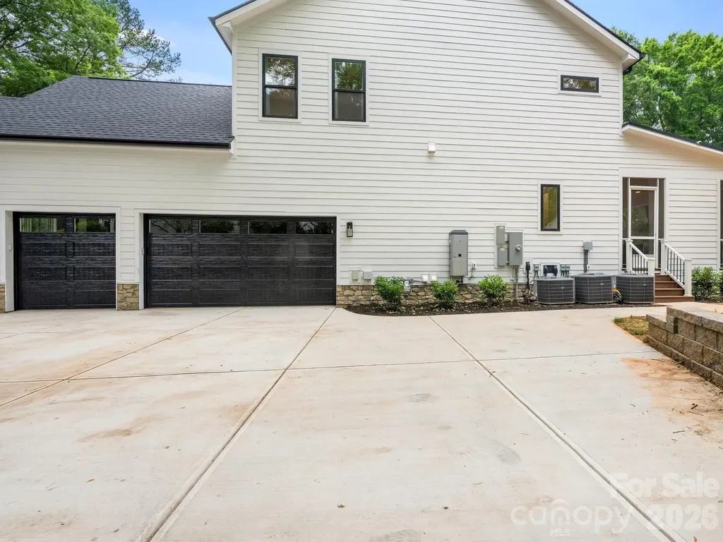 3601 Woody Grove Lane Charlotte NC 28210