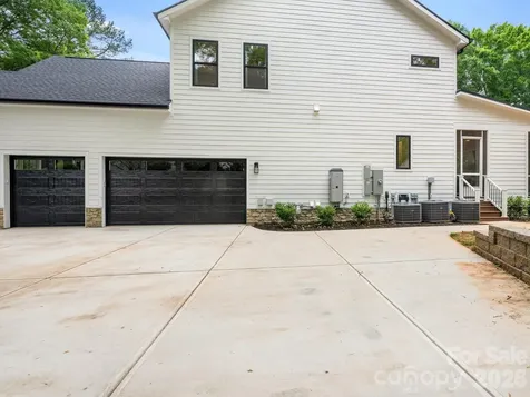 3601 Woody Grove Lane Charlotte NC 28210