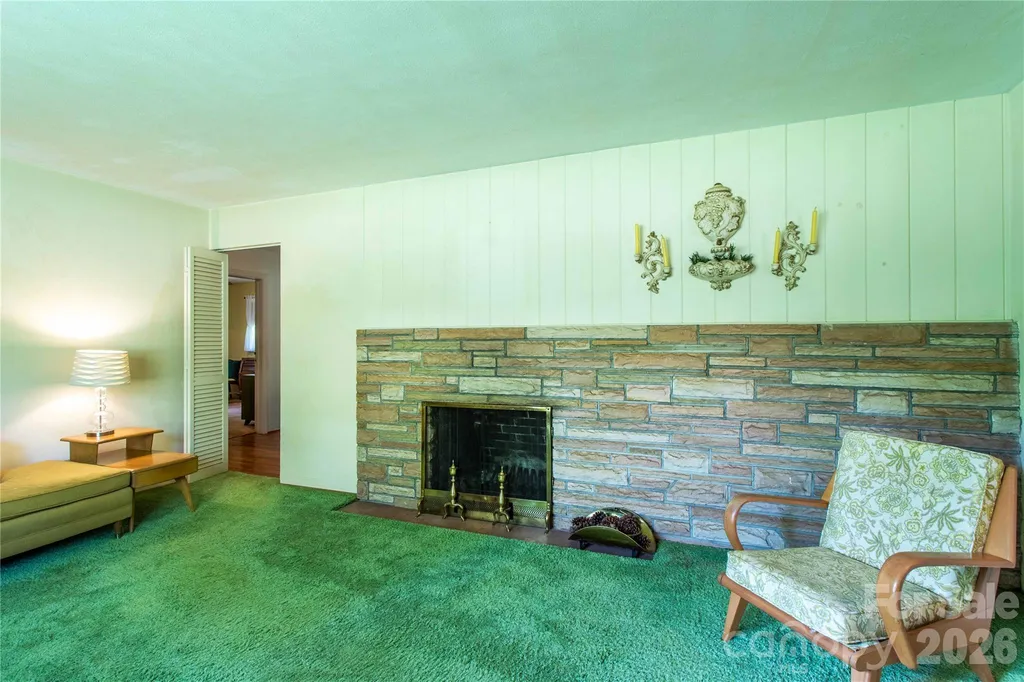 3004 Kanuga Road Hendersonville NC 28739