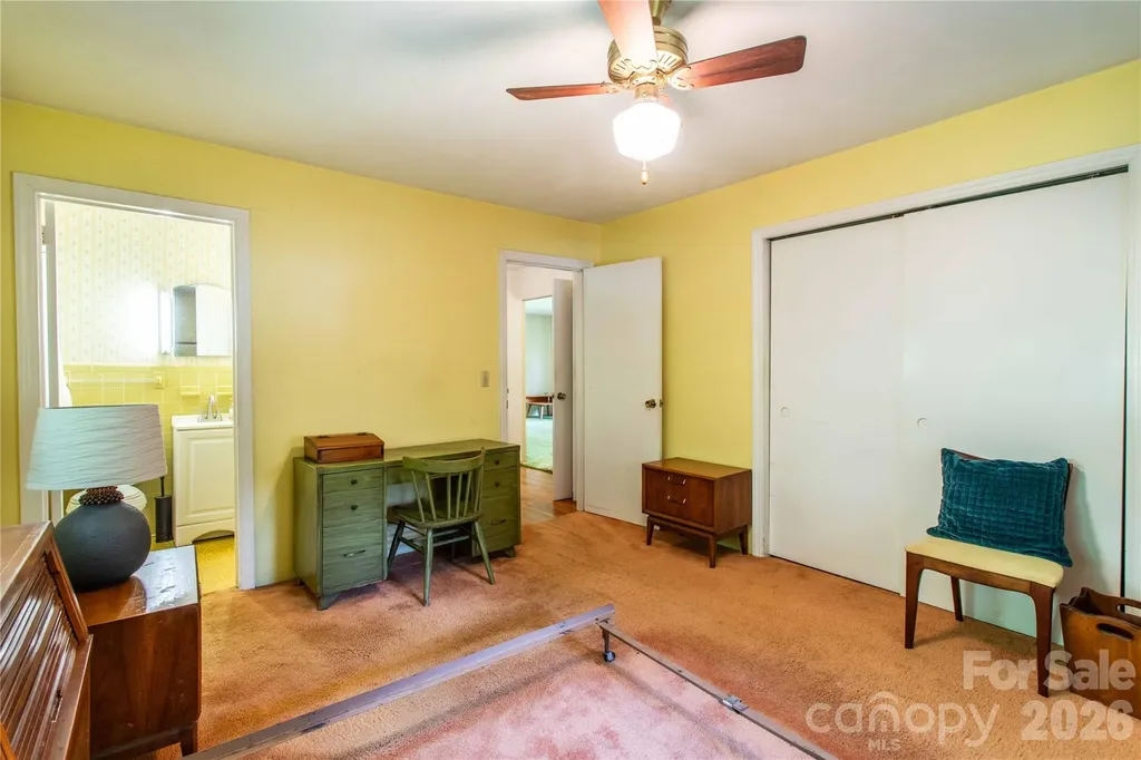 3004 Kanuga Road Hendersonville NC 28739