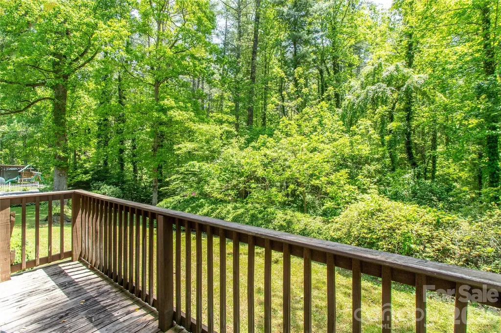 3004 Kanuga Road Hendersonville NC 28739
