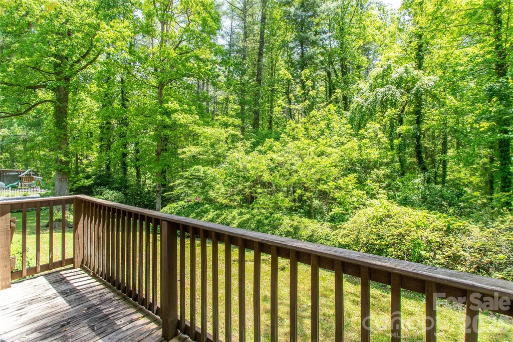3004 Kanuga Road Hendersonville NC 28739