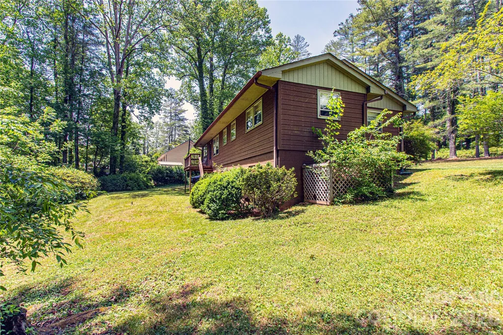 3004 Kanuga Road Hendersonville NC 28739