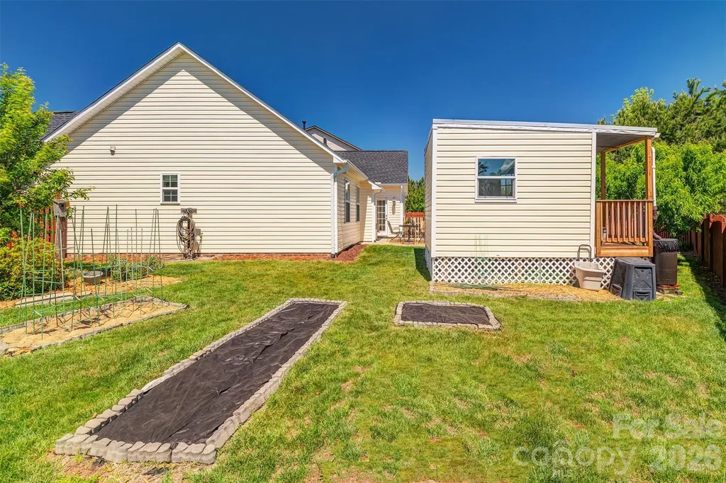 7 Breyerton Court Asheville NC 28804