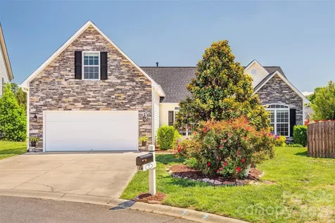 7 Breyerton Court Asheville NC 28804