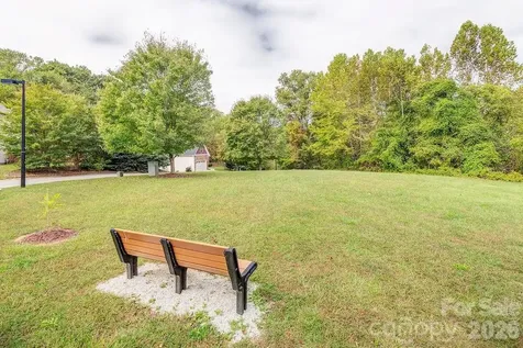 7 Breyerton Court Asheville NC 28804