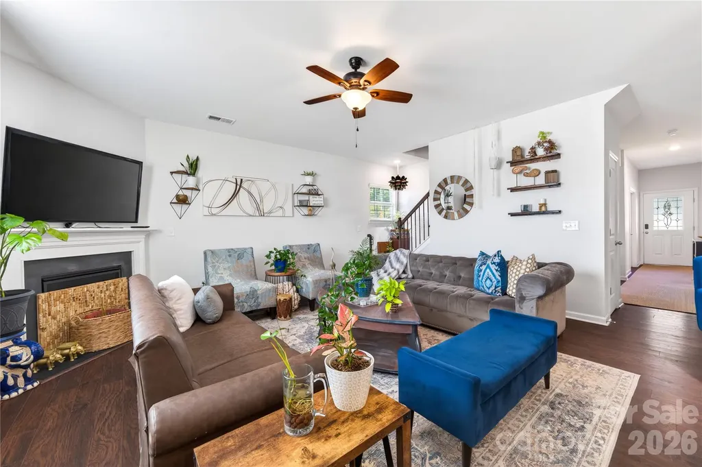 10008 Brawley Lane Charlotte NC 28215