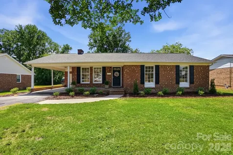 909 Evelyn Avenue Kannapolis NC 28083