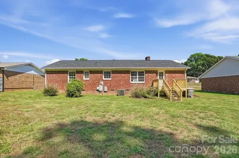 909 Evelyn Avenue Kannapolis NC 28083