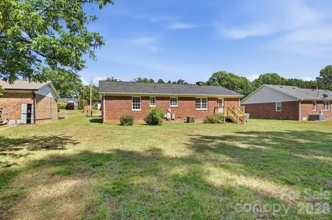 909 Evelyn Avenue Kannapolis NC 28083