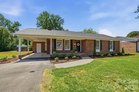 909 Evelyn Avenue Kannapolis NC 28083