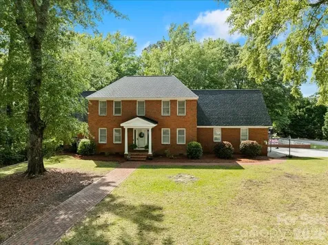 209 Fairway Road Cheraw SC 29520