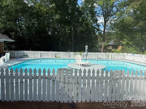 209 Fairway Road Cheraw SC 29520