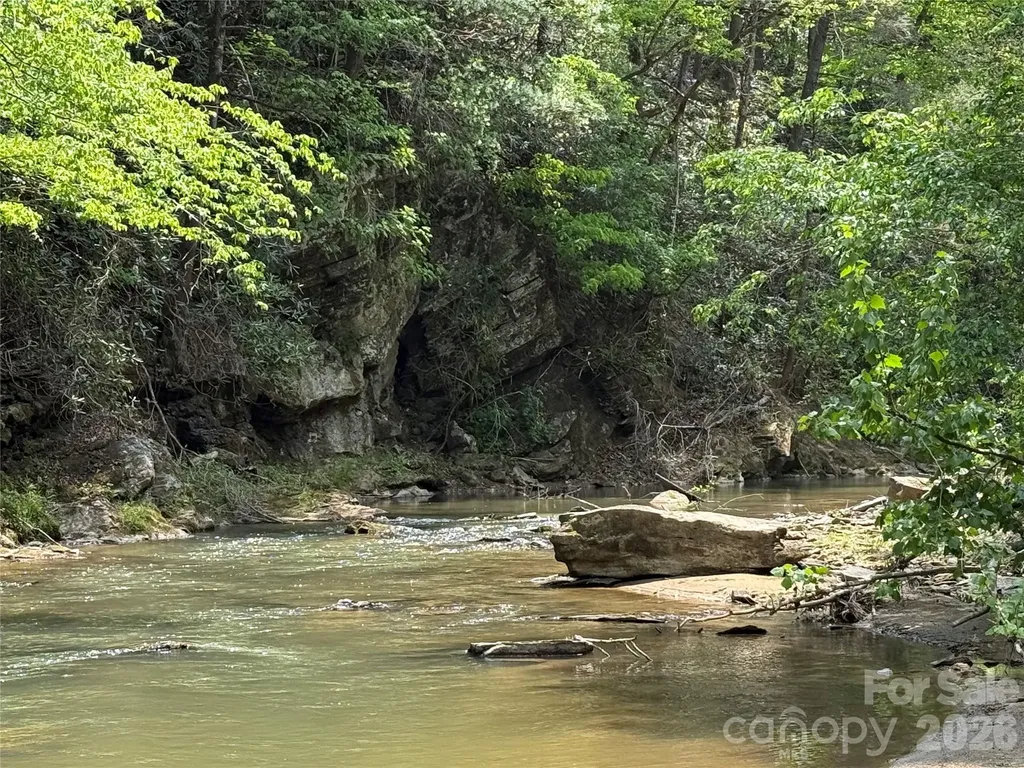 000 Kings Glen Road Old Fort NC 28762