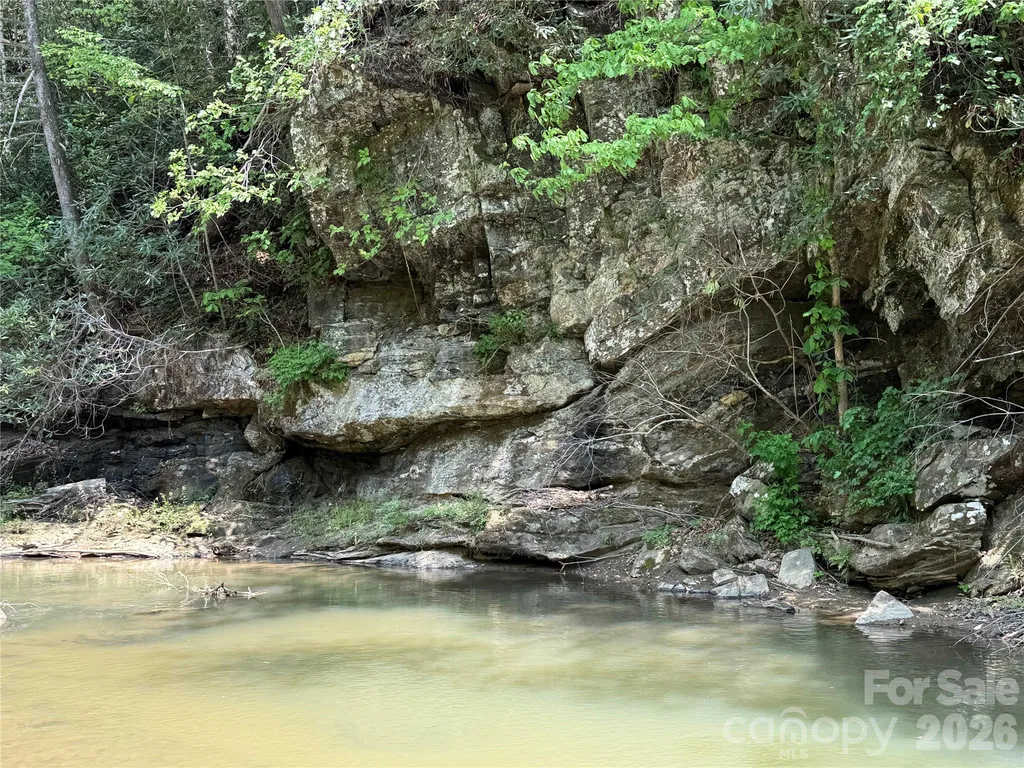 000 Kings Glen Road Old Fort NC 28762