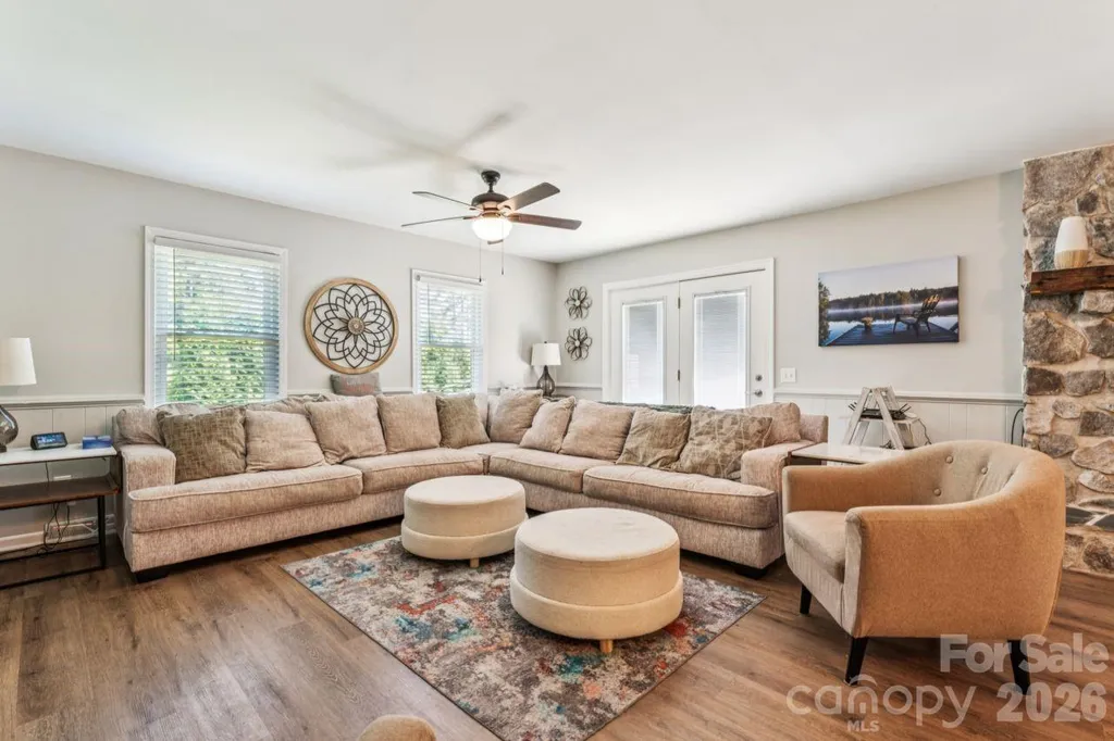 49571 Blackberry Road Norwood NC 28128