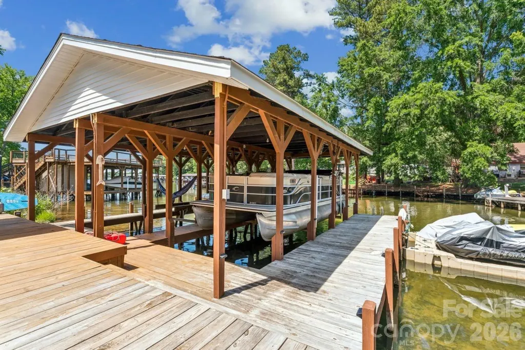 49571 Blackberry Road Norwood NC 28128