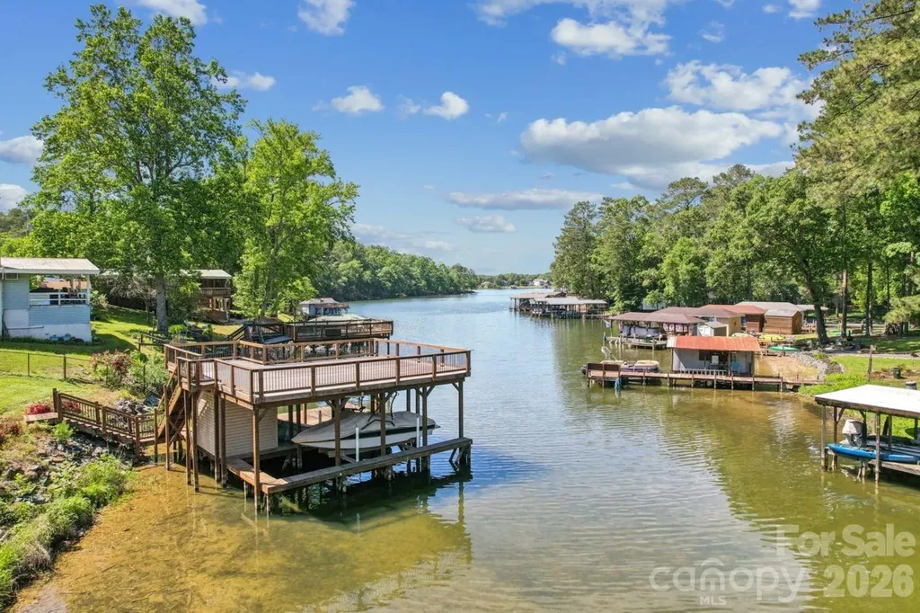 49571 Blackberry Road Norwood NC 28128