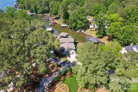 49571 Blackberry Road Norwood NC 28128