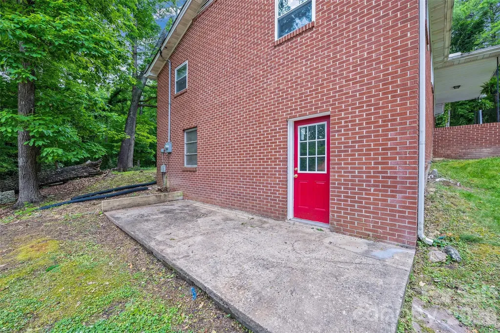 2380 Dixon Road Belmont NC 28012