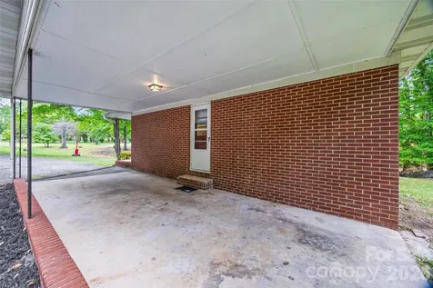2380 Dixon Road Belmont NC 28012