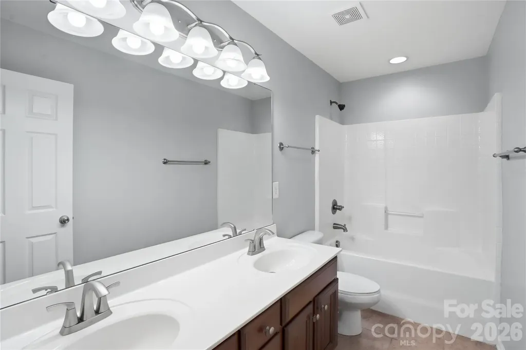 9417 Kings Parade Boulevard Charlotte NC 28273