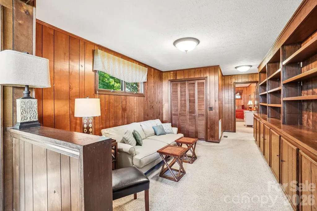 3 Greenbriar Woods Circle Etowah NC 28729