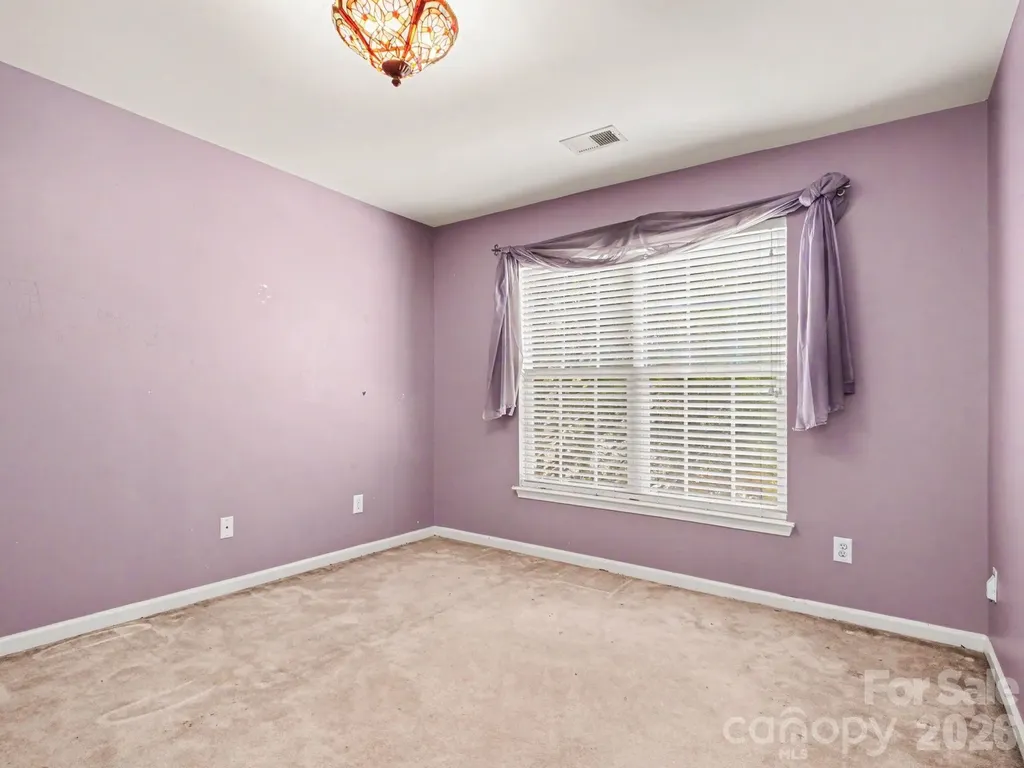 8800 Cavonnier Lane Charlotte NC 28216