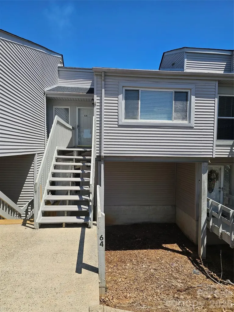 1050 21st Avenue NW Hickory NC 28601