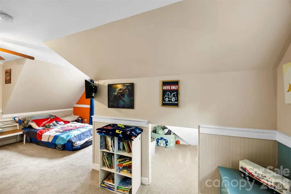 10112 Windtree Lane Charlotte NC 28215