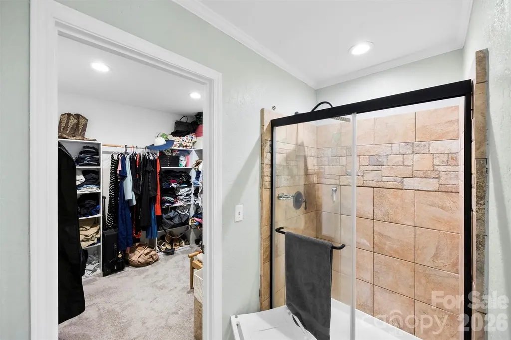 10112 Windtree Lane Charlotte NC 28215