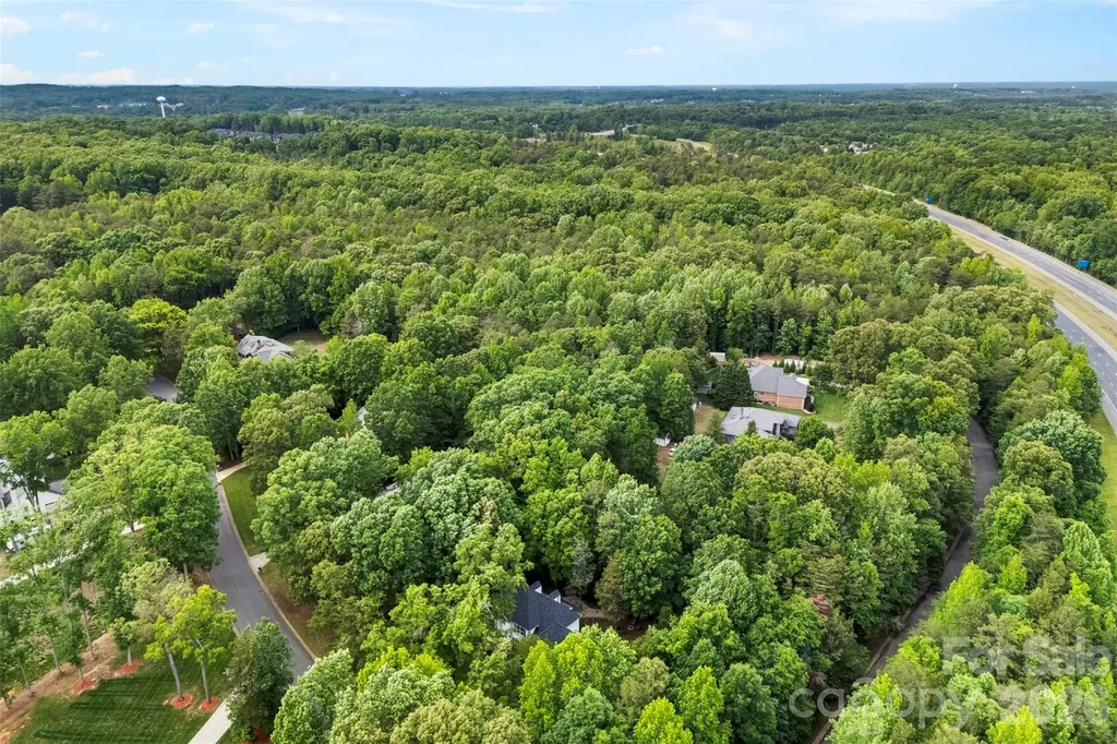 10112 Windtree Lane Charlotte NC 28215
