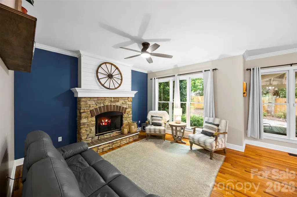 10112 Windtree Lane Charlotte NC 28215