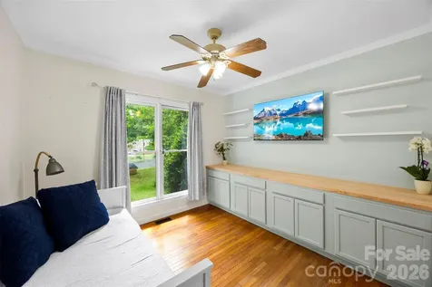 10112 Windtree Lane Charlotte NC 28215