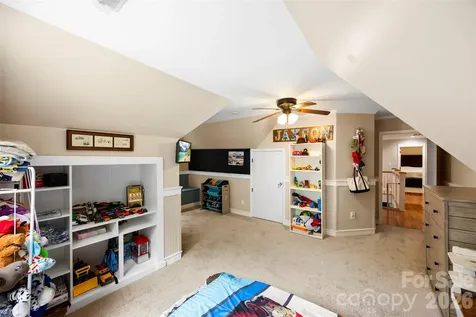 10112 Windtree Lane Charlotte NC 28215