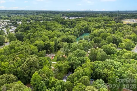 10112 Windtree Lane Charlotte NC 28215