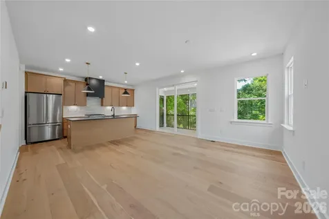 2812 Phillips Avenue Charlotte NC 28208