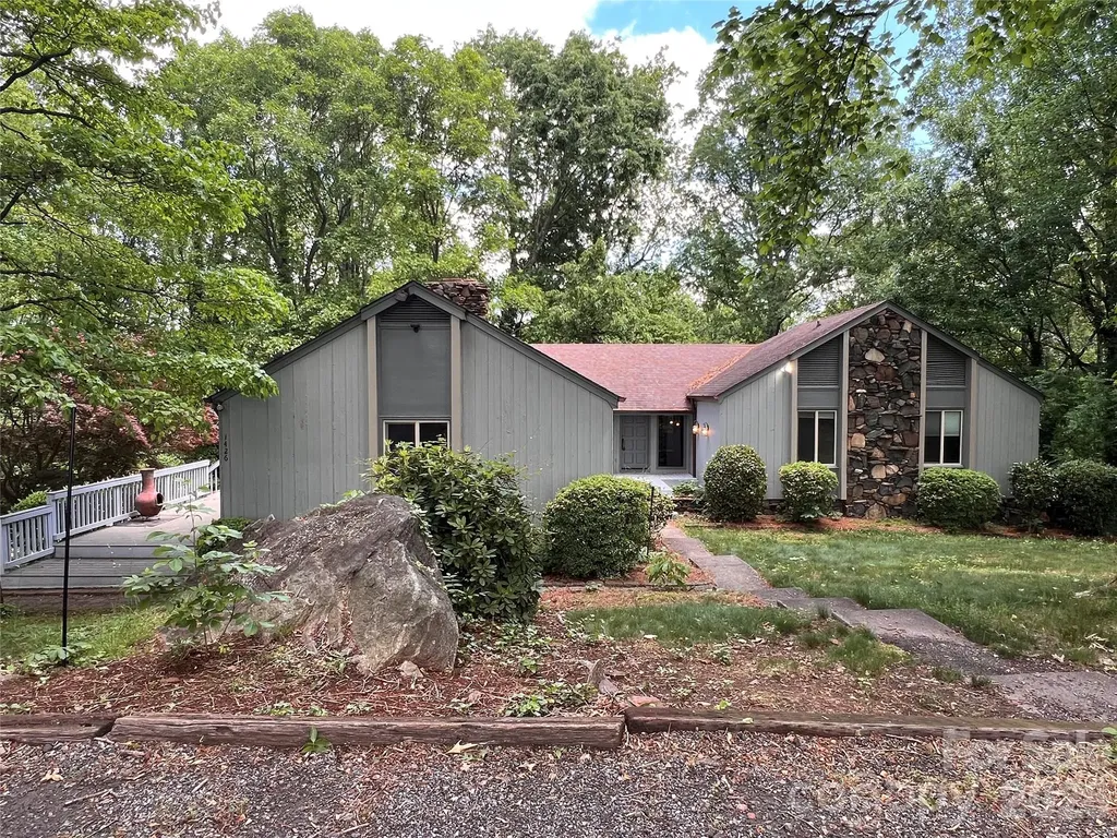 1426 Alf Hoover Road Vale NC 28168