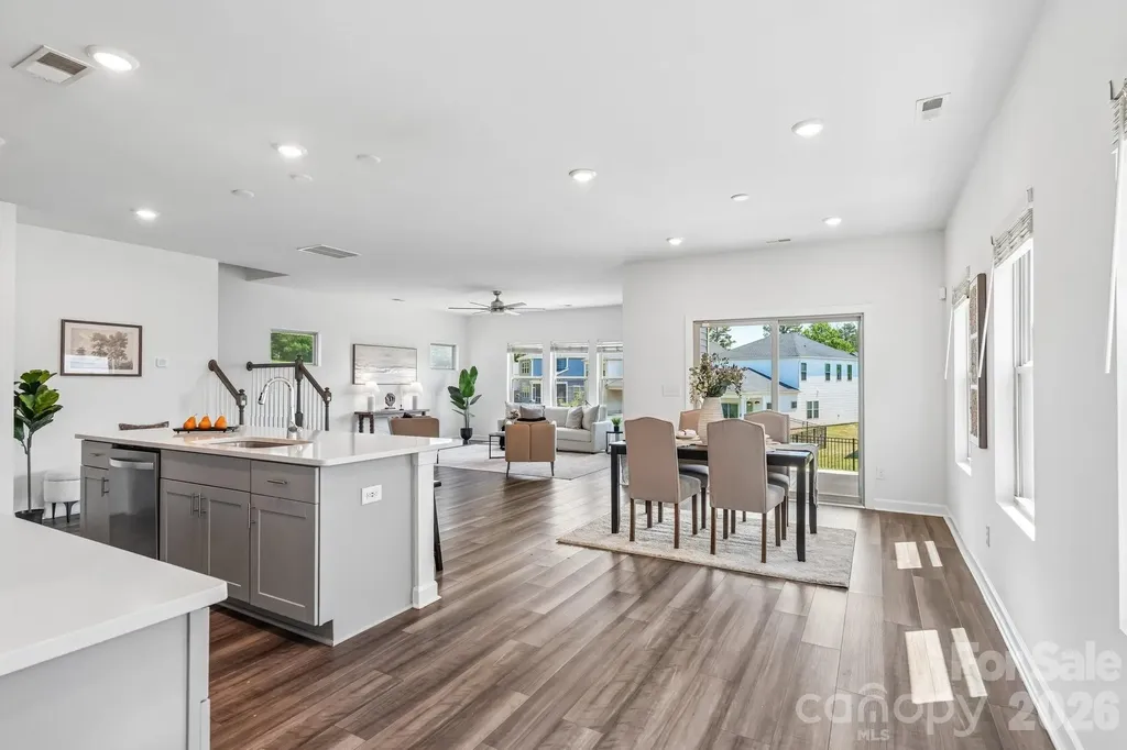 11912 Red Leaf Drive Charlotte NC 28215