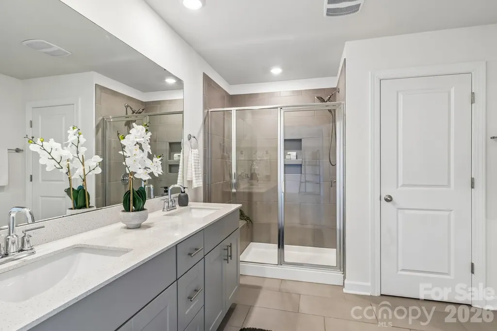 11912 Red Leaf Drive Charlotte NC 28215