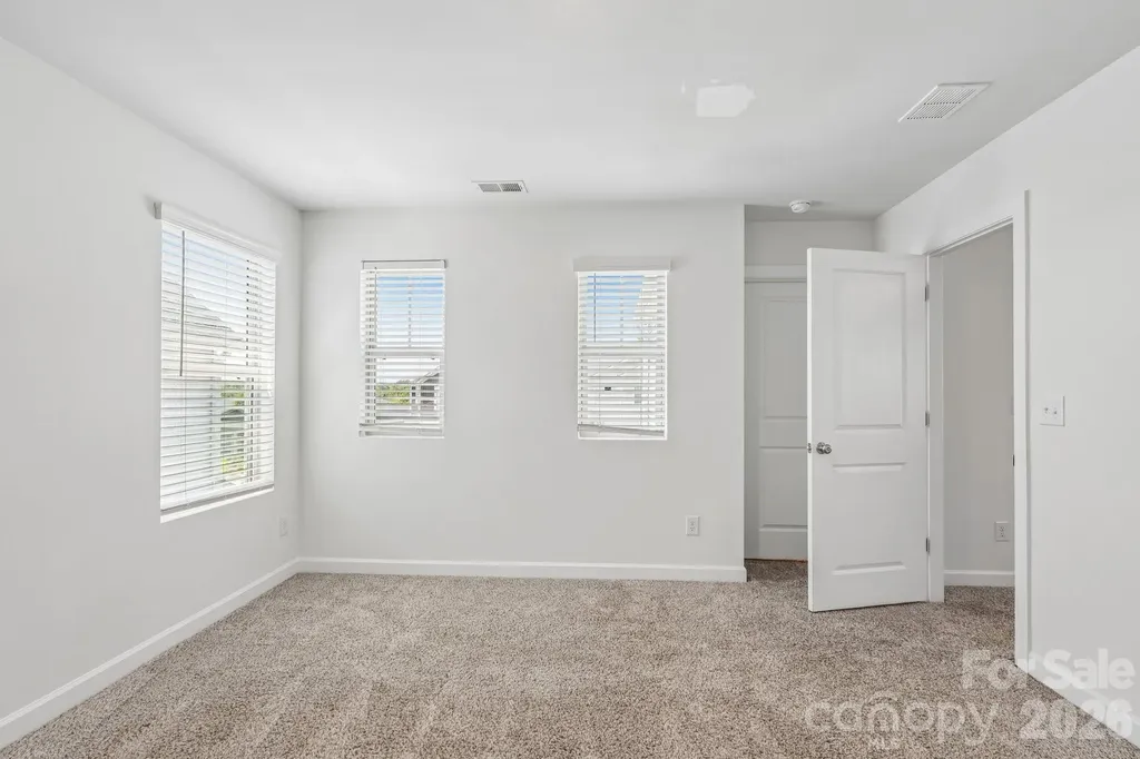 11912 Red Leaf Drive Charlotte NC 28215