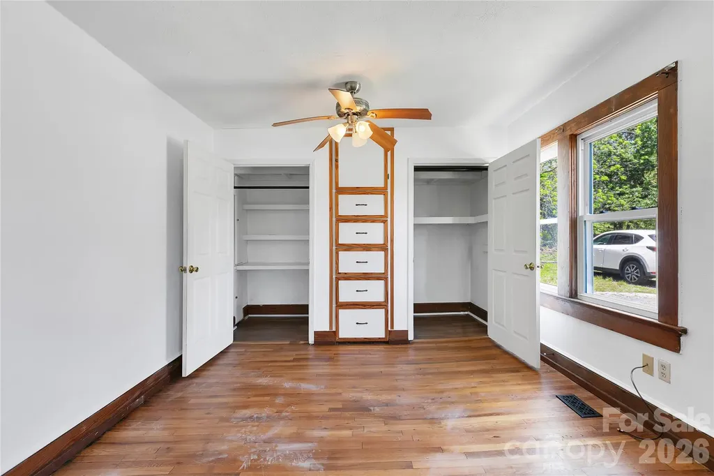 587 Old Hendersonville Highway Brevard NC 28712