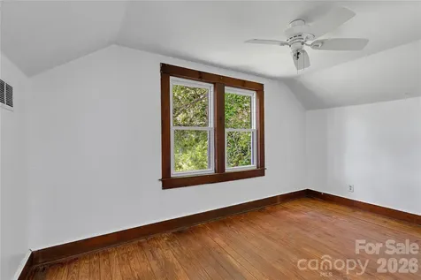 587 Old Hendersonville Highway Brevard NC 28712