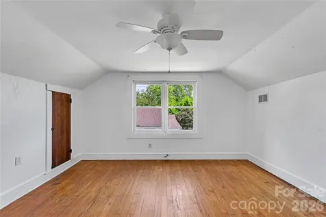 587 Old Hendersonville Highway Brevard NC 28712