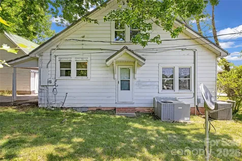 587 Old Hendersonville Highway Brevard NC 28712