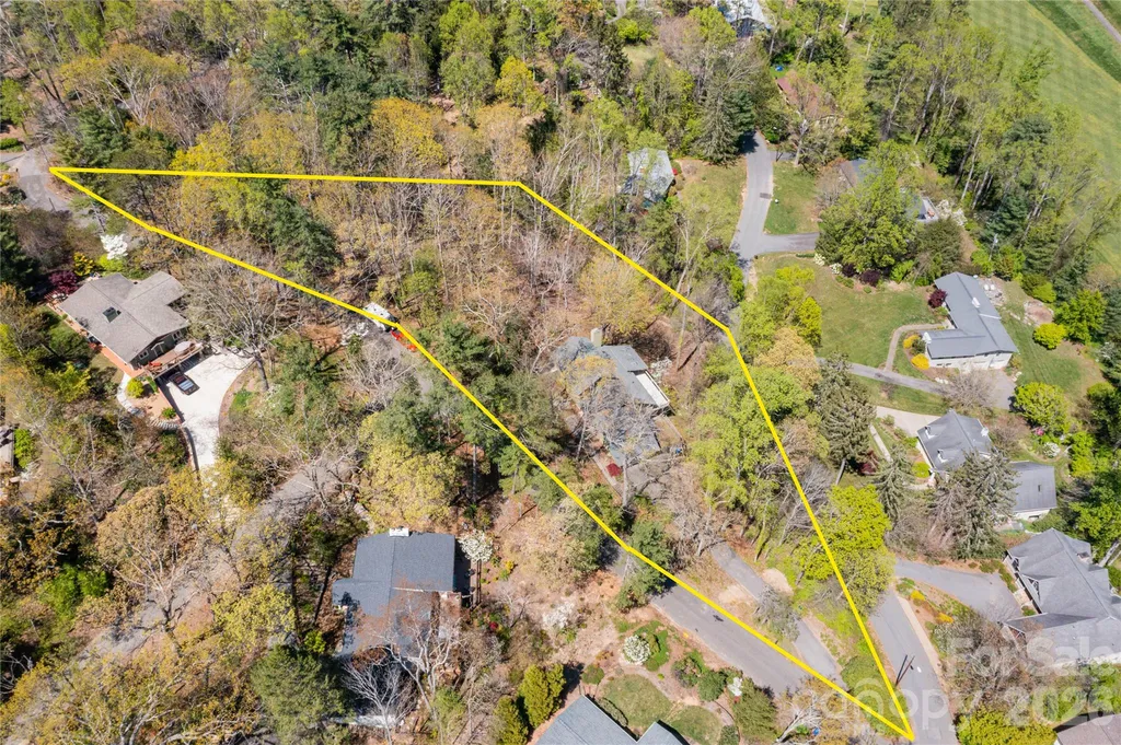 22 Robinhood Road Asheville NC 28804