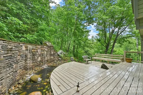 22 Robinhood Road Asheville NC 28804